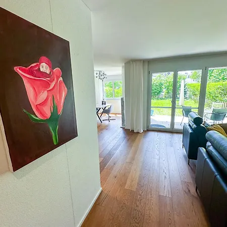 Lägenhet Business Rheintal 98 Qm, 2 Tg Plaetze, Ideal Fuer 1 Bis 2 Personen Rebstein